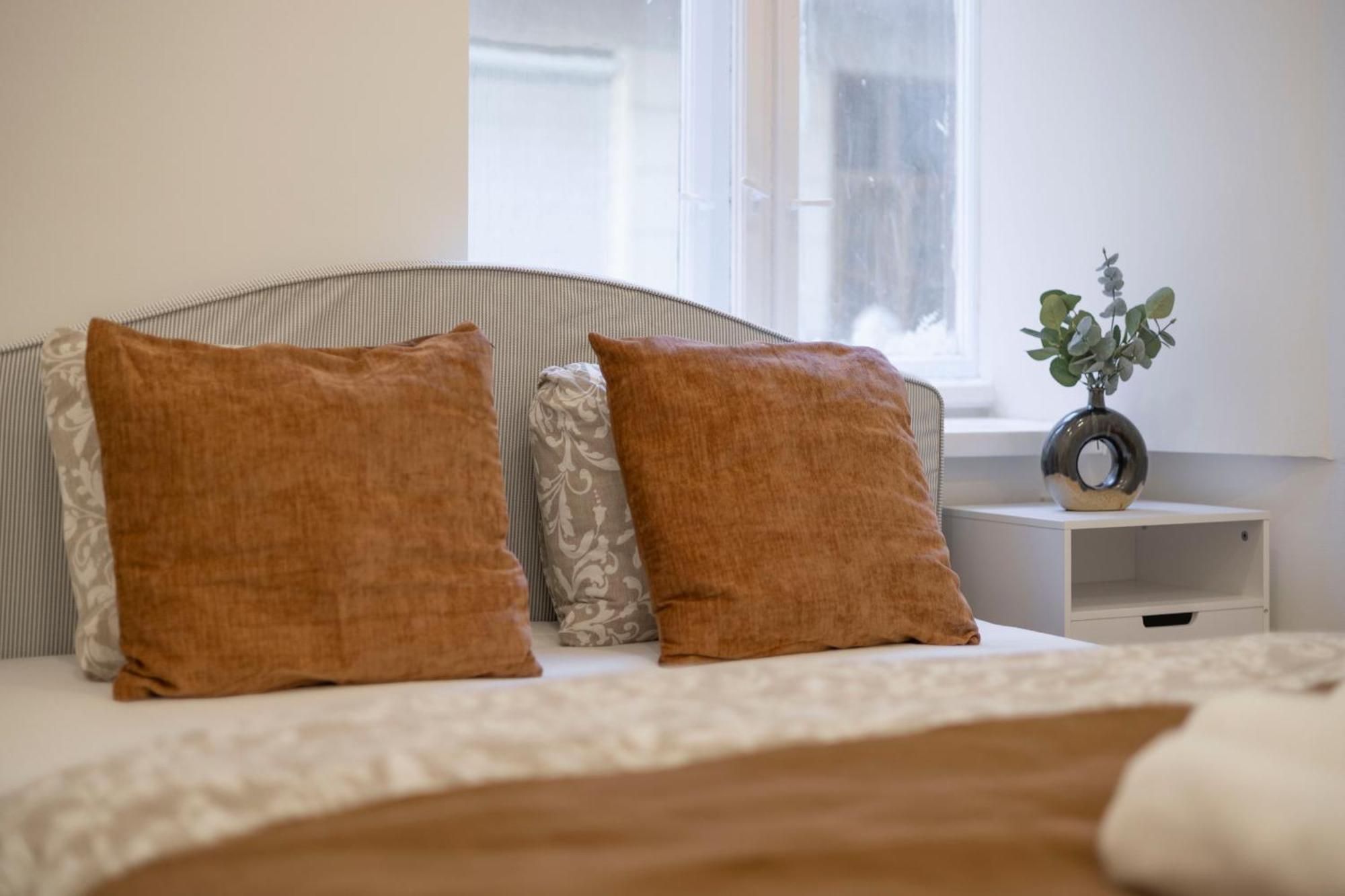 Located Grand With 4 Bedrooms * Budapest